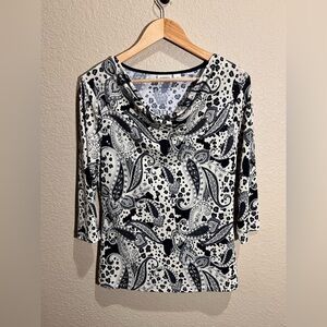 🔥BUY TWO GET ONE 50% OFF🔥
*Discount applied when you create a bundle*